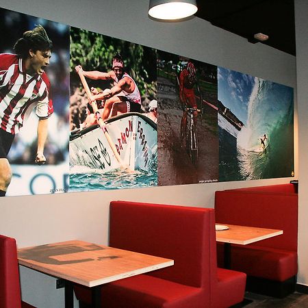 Mundaka Hostel & Sports Cafe Екстер'єр фото