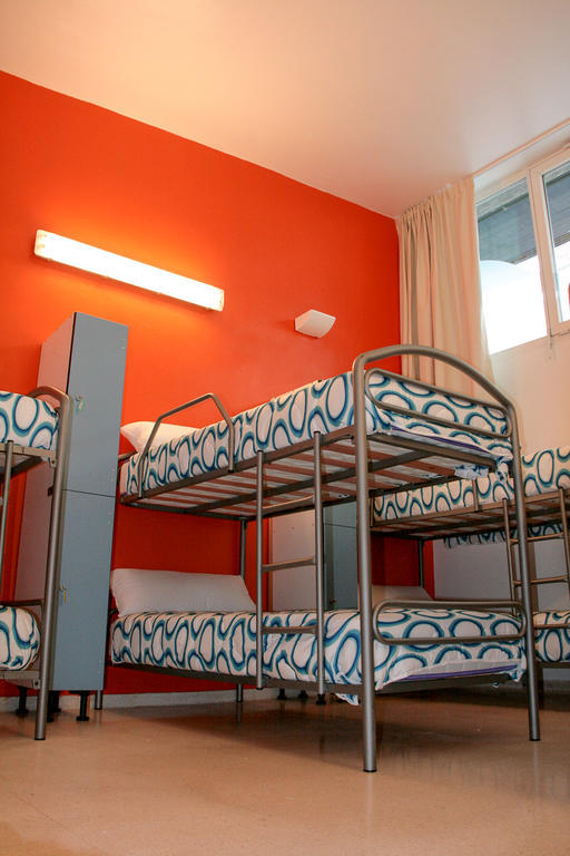 Mundaka Hostel & Sports Cafe Екстер'єр фото